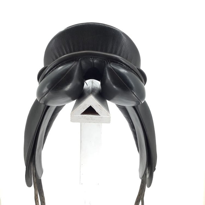 17" Karl Niedersuss Olympik used dressage saddle B