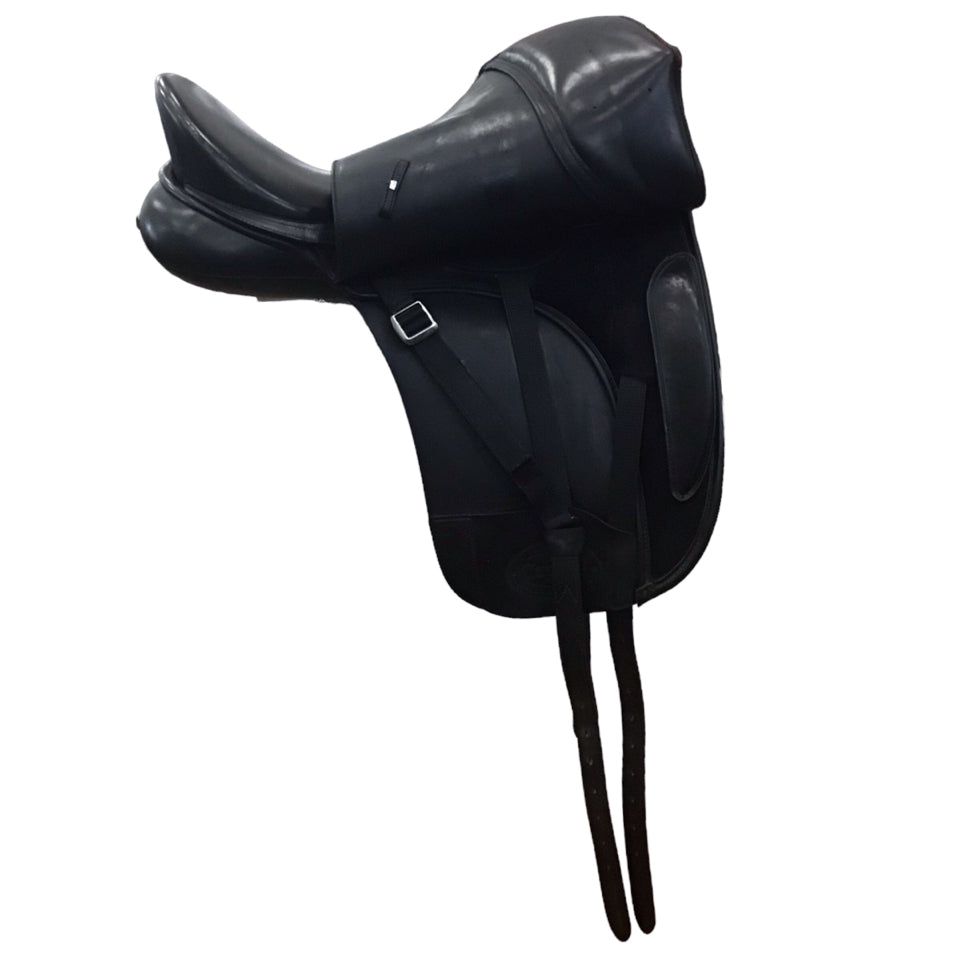 18" Bates Caprilli Adjustable Used Dressage Saddle - H