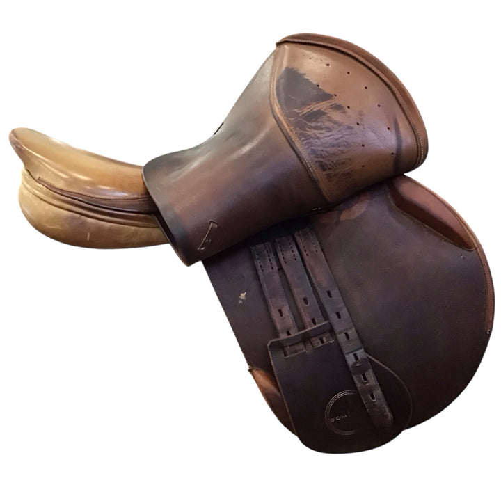 17.5" Dominus Medium Used Hunter/Jumper Saddle - H