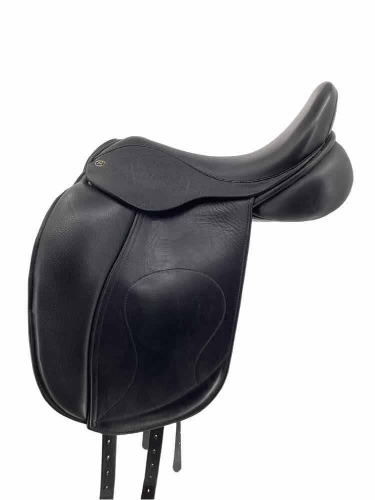 18" Hulsebos used dressage saddle B