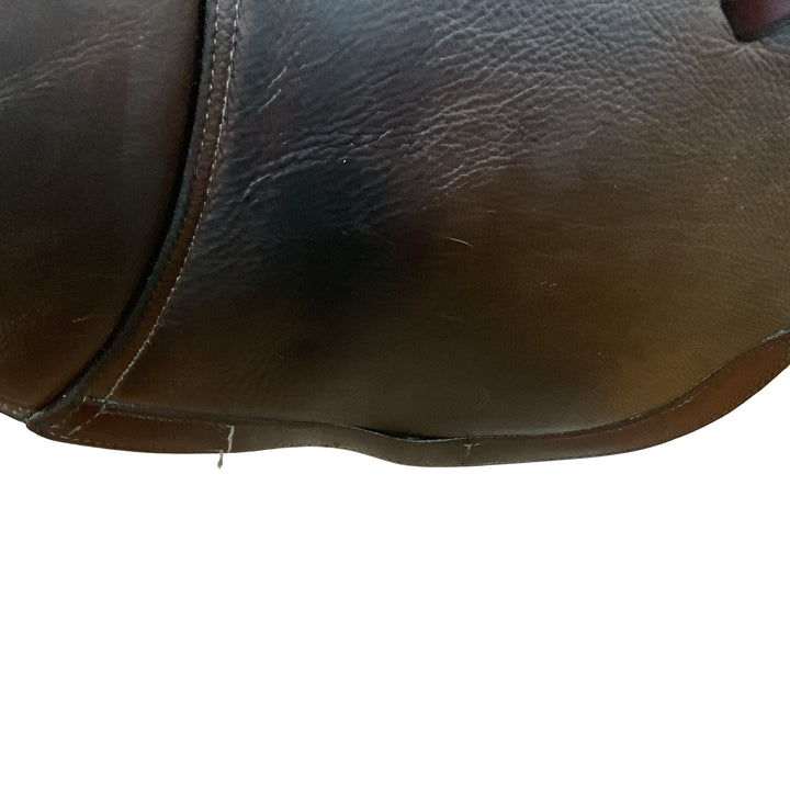 17" Intrepid Pro-Trainer Arwen Deluxe Adjustable Used Hunter/Jumper Saddle