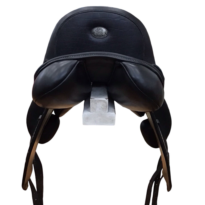 17.5" Fairfax World Class Adjustable Used Dressage Saddle - H