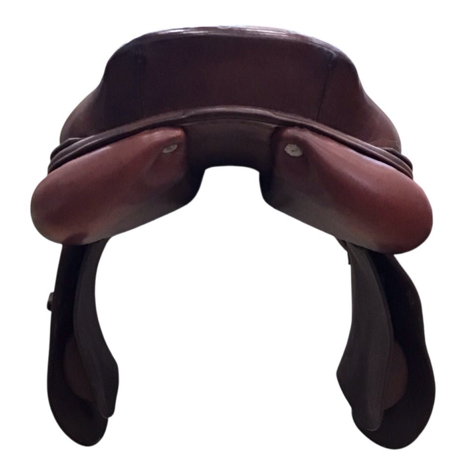 18" CWD SE02 Medium Used Hunter/Jumper Saddle - H
