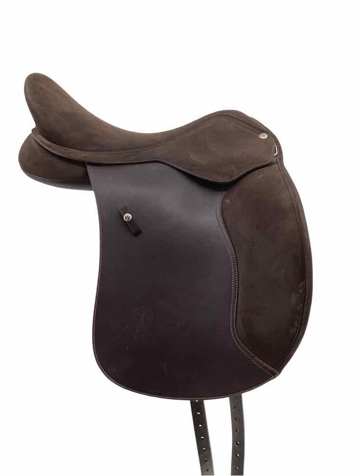 17.5" Wintec used dressage saddle adjustable tree B