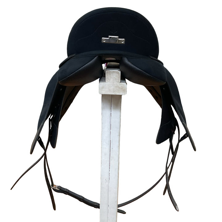 18" Wintec Isabell Icon Adjustable NEW Dressage Saddle