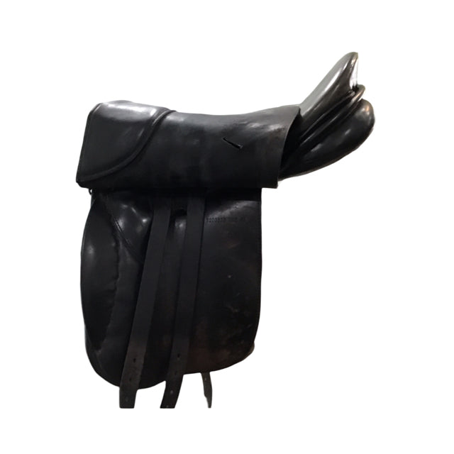 17.5" Karl Niedersuss Medium Wide Tree Used Dressage Saddle - C