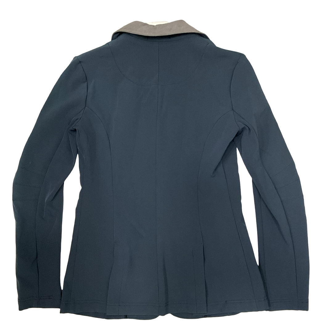 Gersemi Women's 8 Show Coat Blue w/ Grey Collar Used