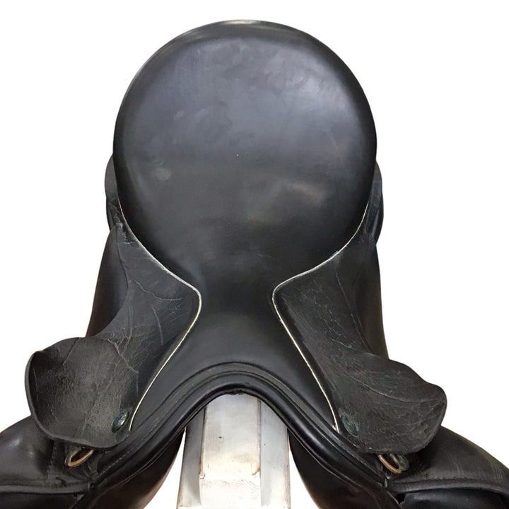 17.5" Hulsebos WB4 Med/Narrow Used Dressage Saddle - H
