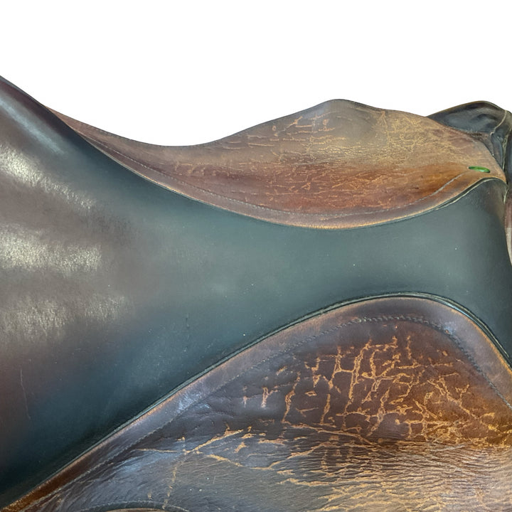 18" County Innovation Narrow Used Hunter/Jumper Saddle