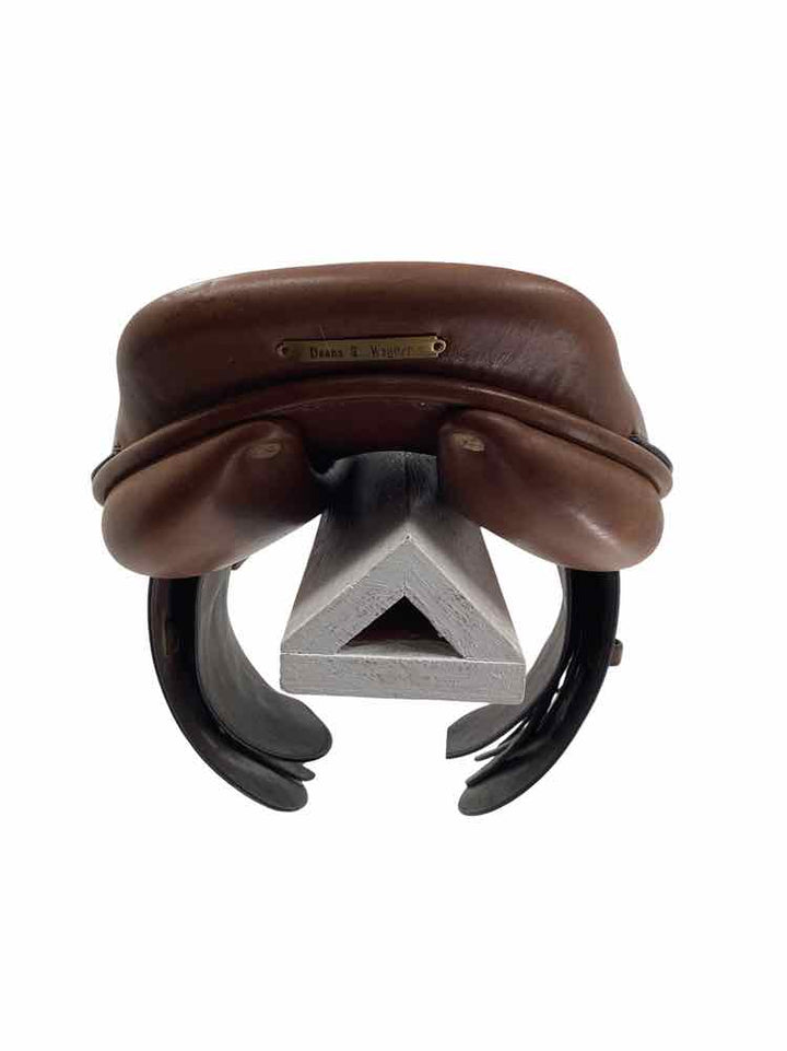 16" Beval Natural used close contact saddle