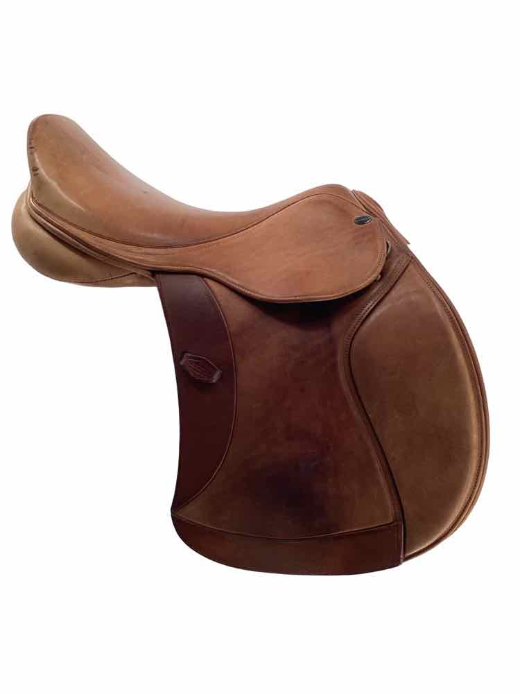 HDR Rivella wide tree wool flocked forward flap jumping saddle