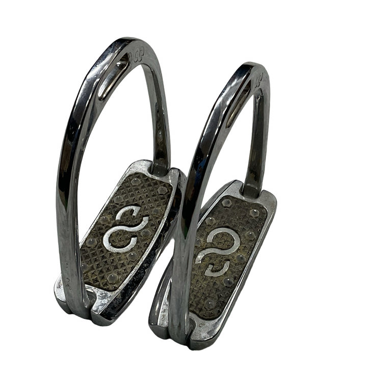 American Equus 4.5" Hunter EQ Fillis English Stirrups Silver Used