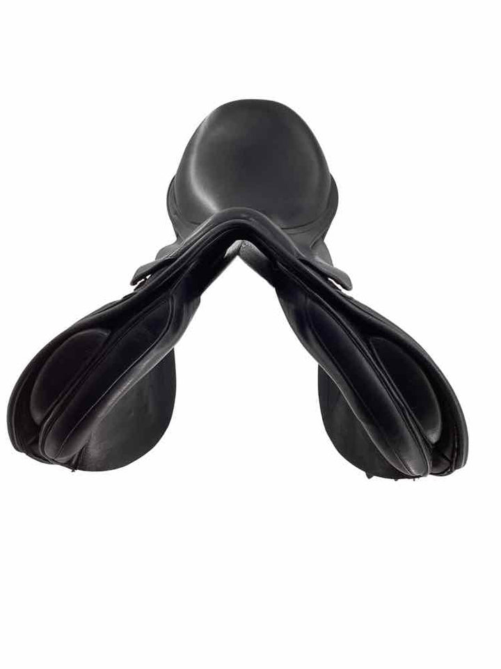 18" Kent Masters used all purpose saddle B