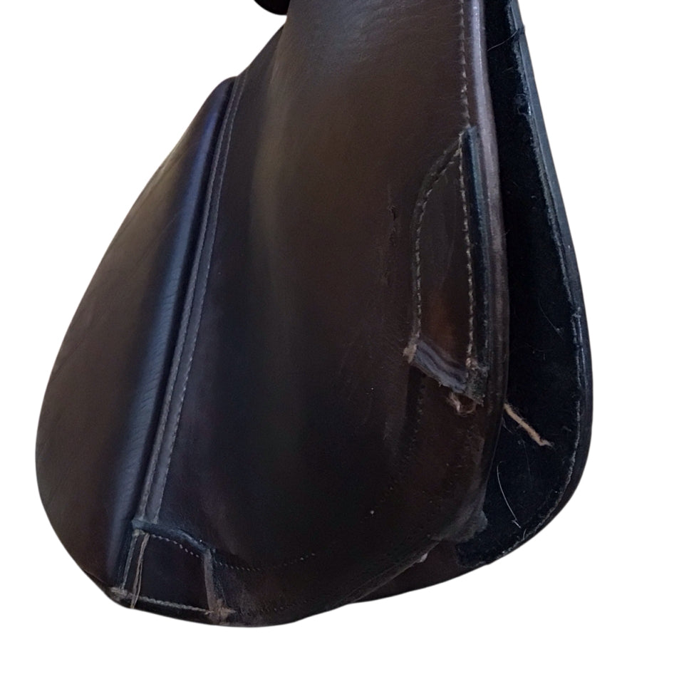 17.5" M. Toulouse Lucia II Wide Used Hunter/Jumper Saddle - H