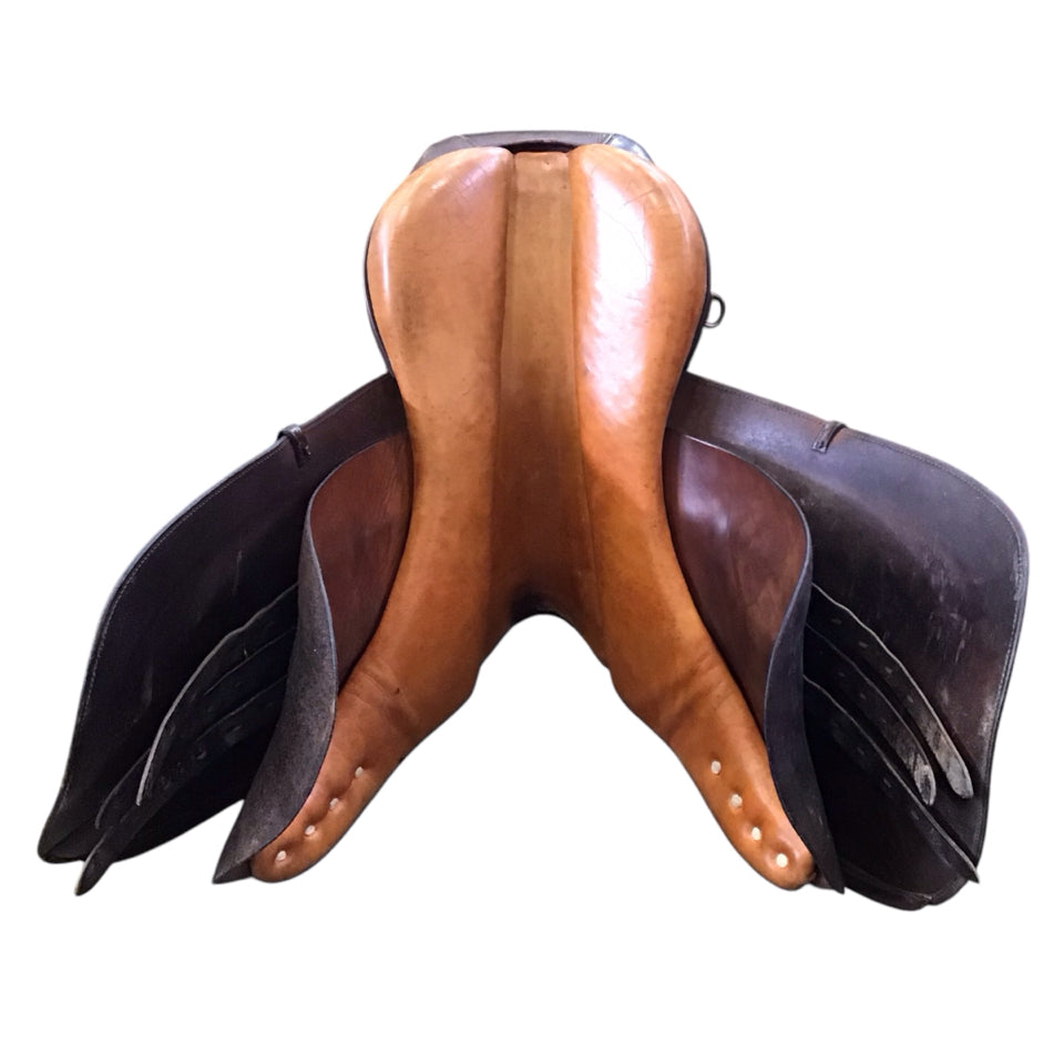 17" Cambridge Medium Used Hunter/Jumper Saddle - H