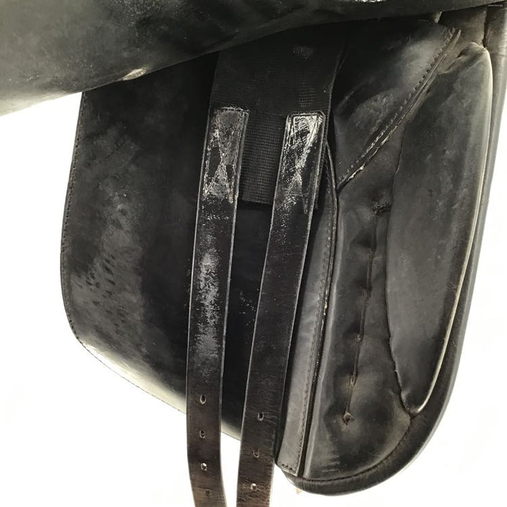 18" Karl Niedersuss Wide Used Dressage Saddle - B