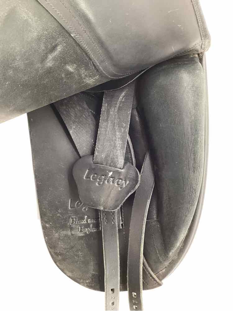 17.5" Fryso used dressage saddle B