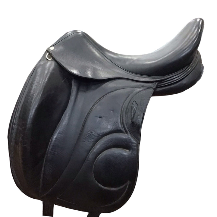 17.5" Devoucoux Loreak Medium Used Dressage Saddle - H
