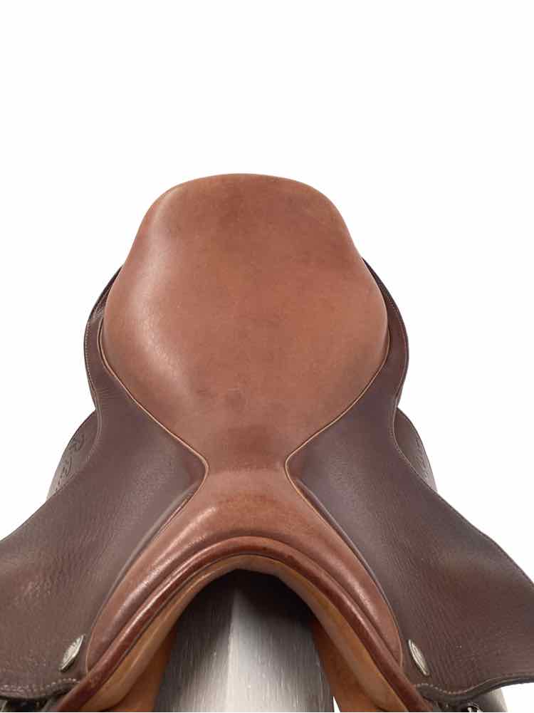17" Pessoa used close contact saddle