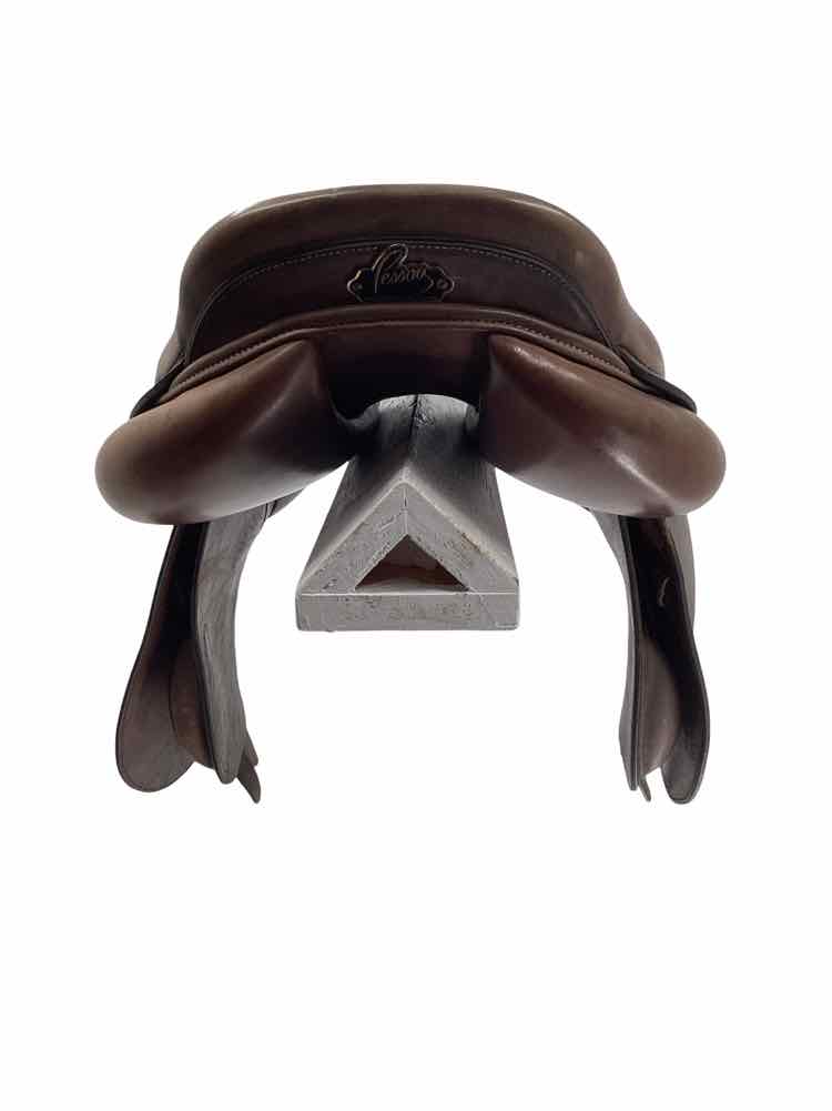 17.5" Pessoa used close contact saddle
