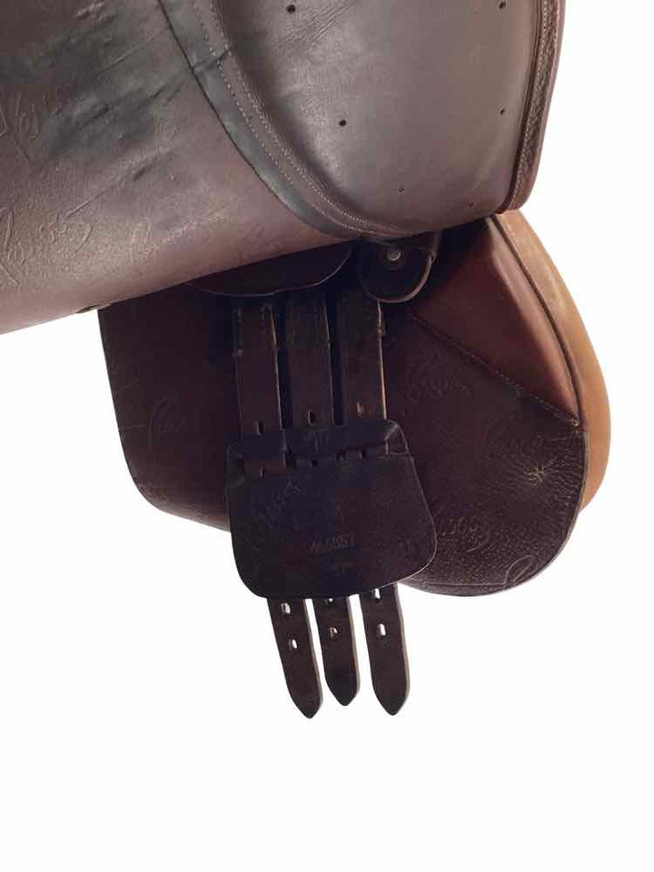 17" Pessoa used close contact saddle