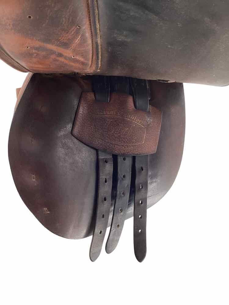 17" Beval LTD saddle used close contact saddle B