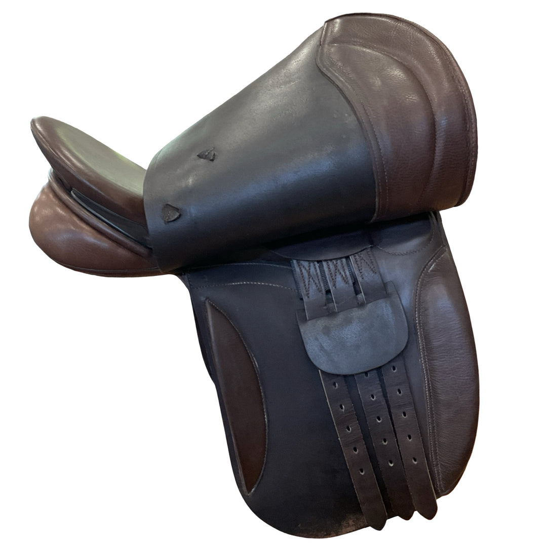 18" Derby House Wide Used Dressage Saddle