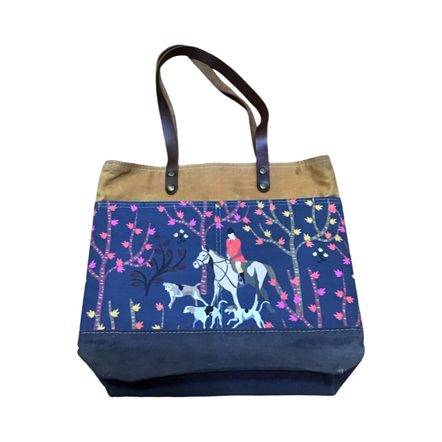 THE EVERYDAY TOTE Fox Hunt Tote Bag USED B