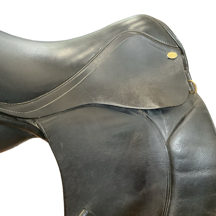 18" Busse Solibel Atlanta Medium Used Dressage Saddle