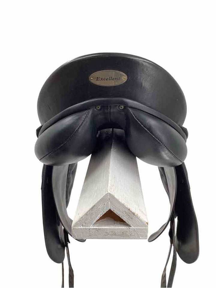 17" Kieffer used dressage saddle B