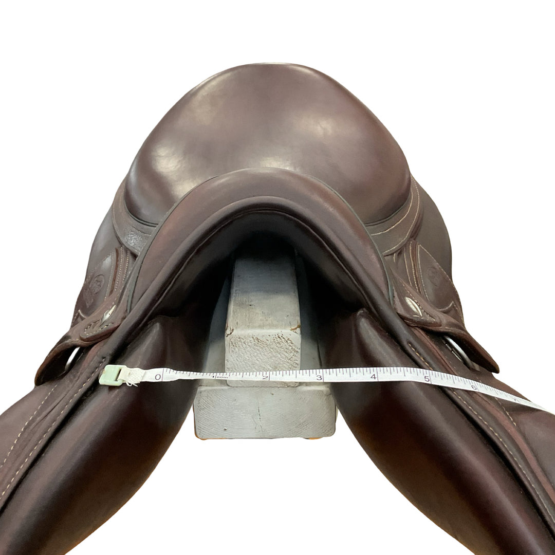 18-18.5" Devoucoux Chiberta Lab Medium Used Hunter/Jumper Saddle