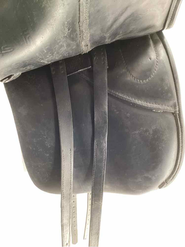 18" Stubben used dressage saddle