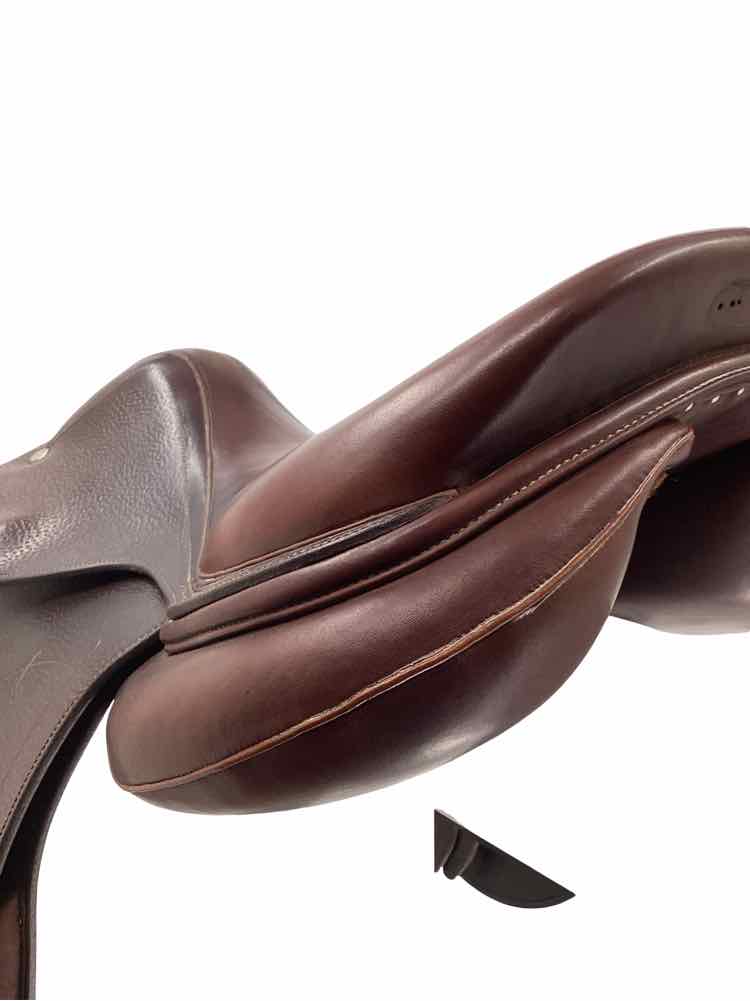 17" Arion close contact saddle