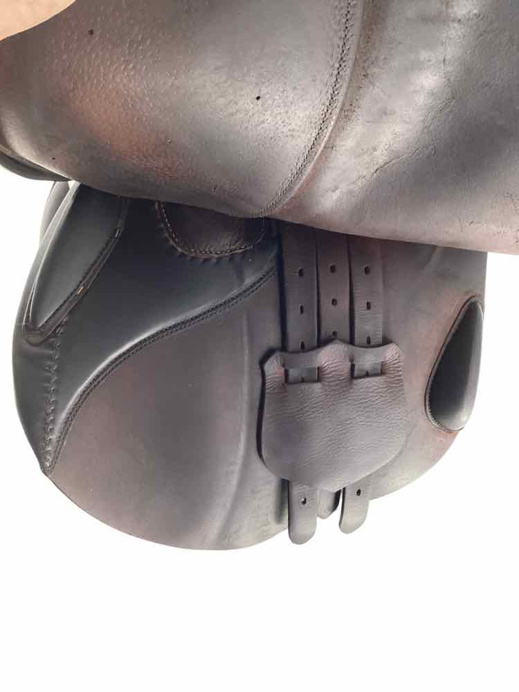 18" Butet used close contact saddle