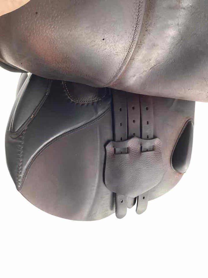 18" Butet used close contact saddle