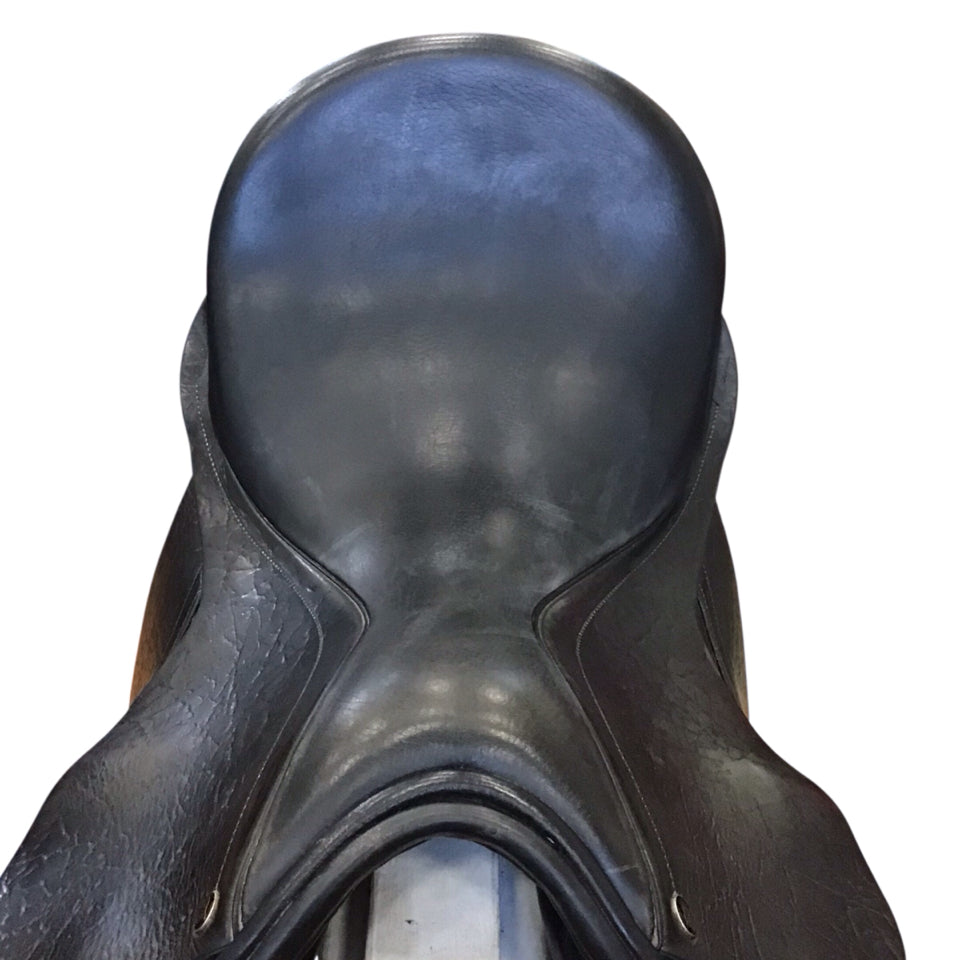 17" County Connection Medium Used Dressage Saddle - H