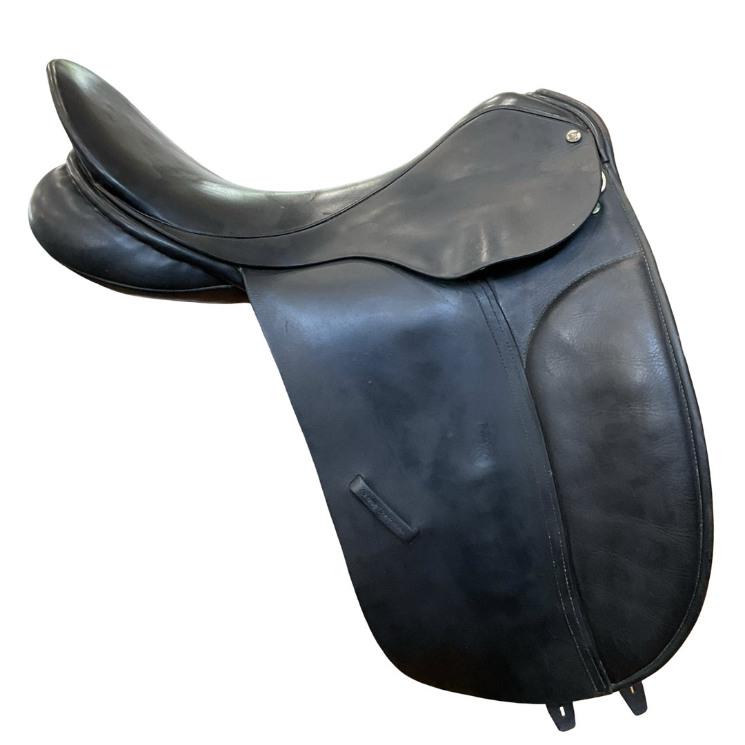 18" County Competitor Wide Used Dressage Saddle
