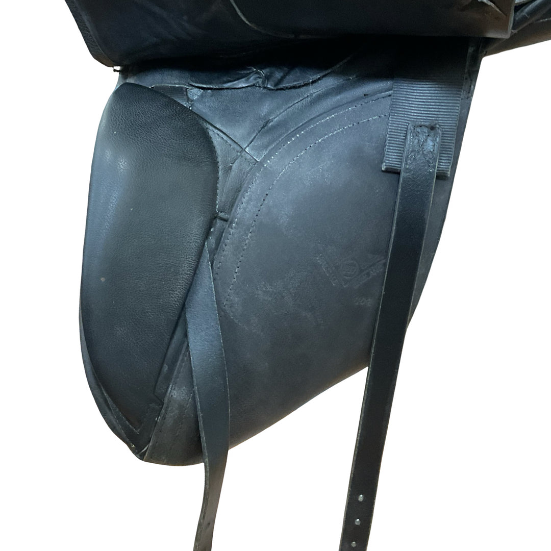 17.5" Rembrandt Wide Used Dressage Saddle
