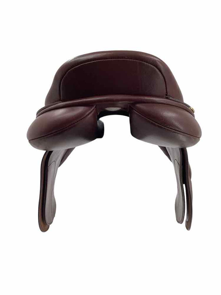 17.5" Bates used close contact saddle B
