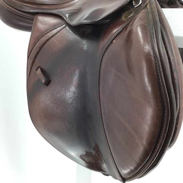 17" Prestige Meridith used close contact jumping saddle B