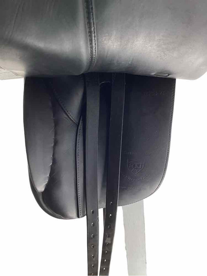 BUTLER KARL NIEDERSUSS USED DRESSAGE SADDLES