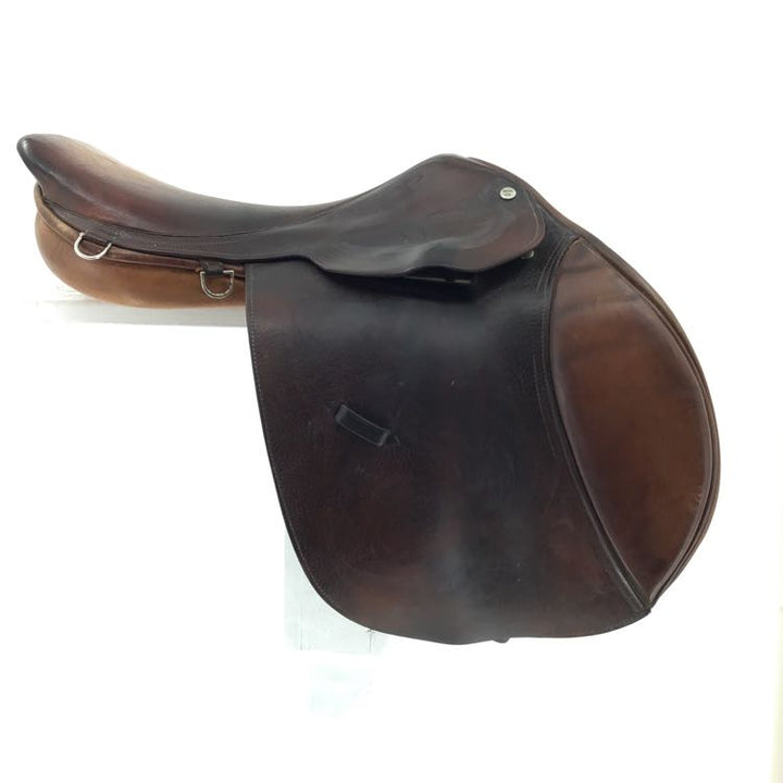 16.5" Beval used close contact saddle B