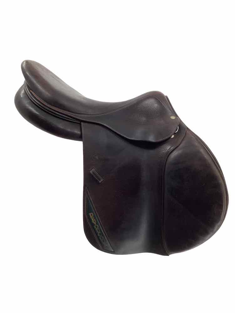 18" Devoucoux Biarritz used close contact saddle