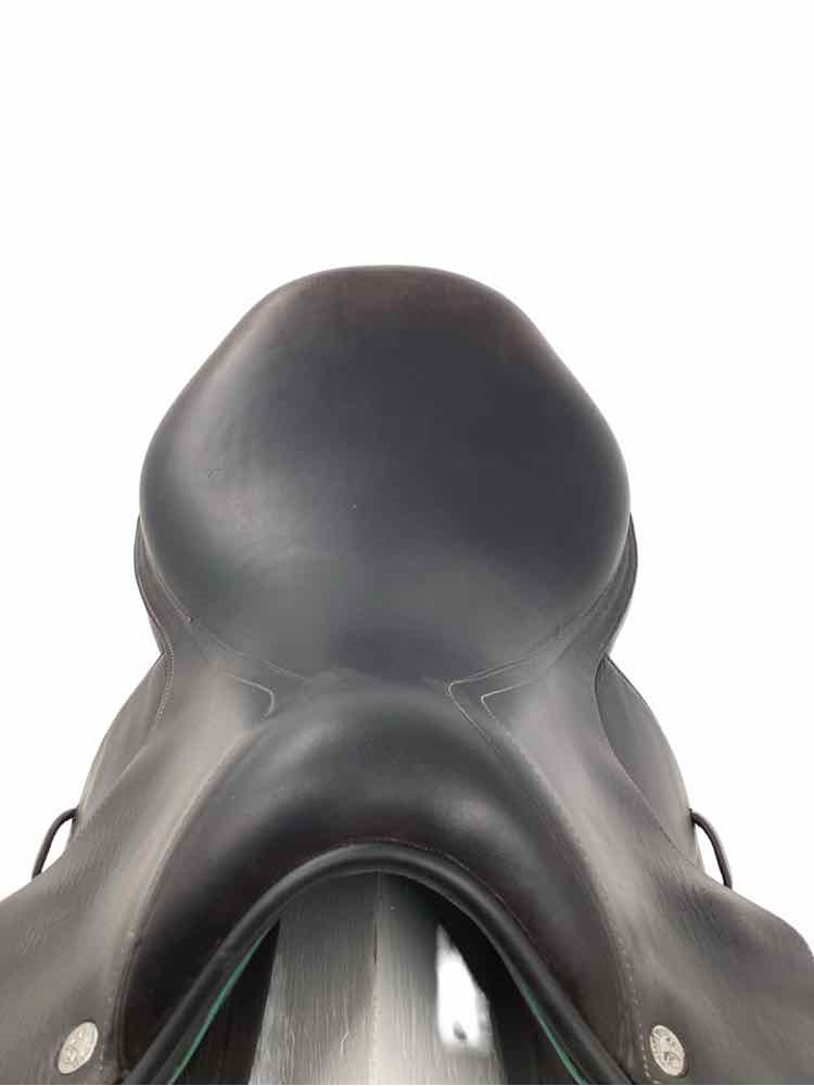 18" Voltaire palm beach with very forward flap used close contact saddle