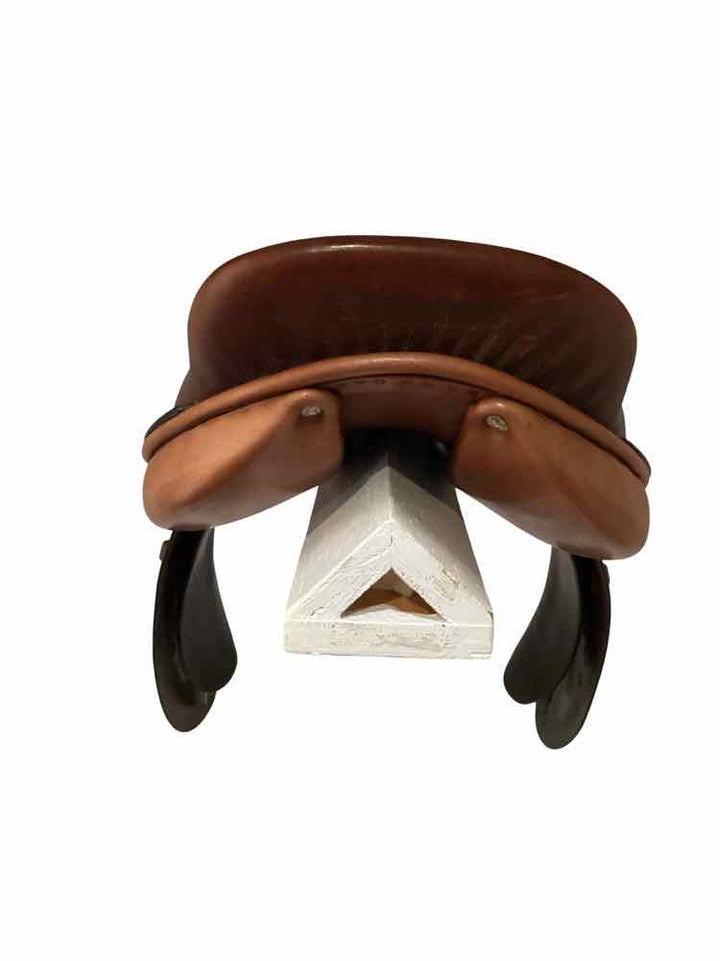 20" Beval Natural used close contact saddle B