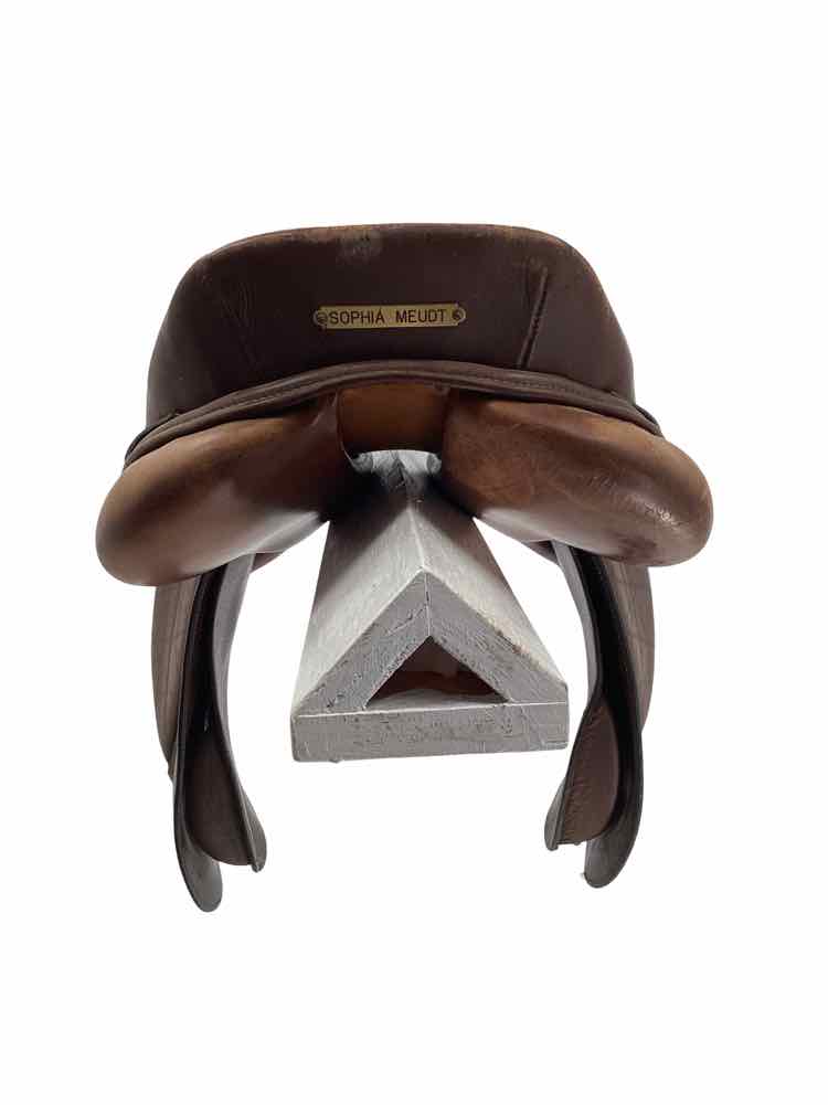 17.5" Circuit used close contact saddle