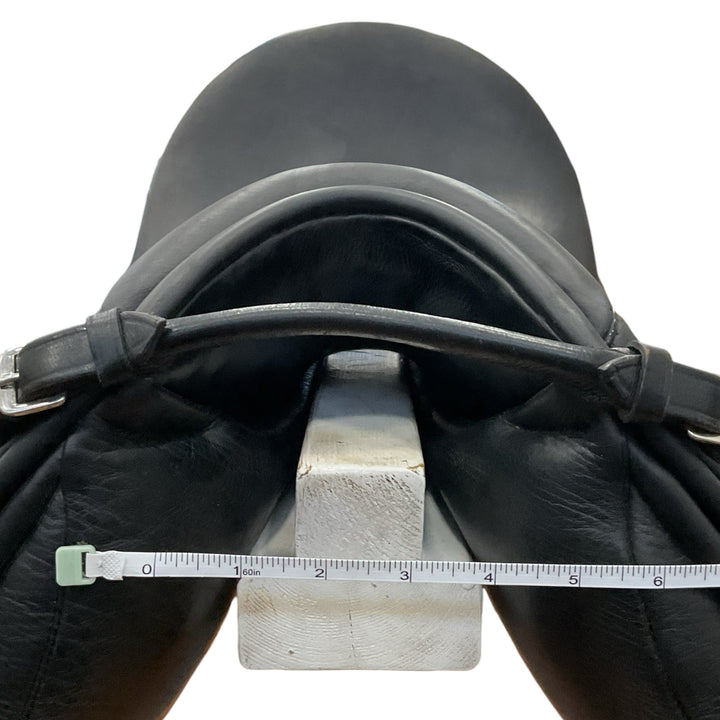 17.5" Custom Saddlery Everest R Narrow Used Dressage Saddle - H
