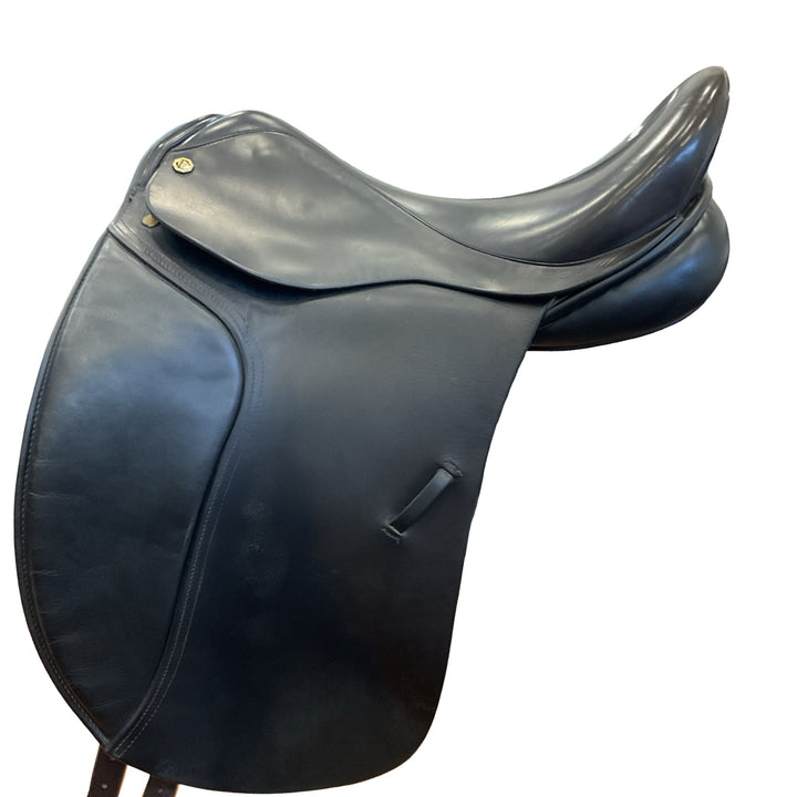 17.5" Cliff Barnsby The USDF Wide Used Dressage Saddle