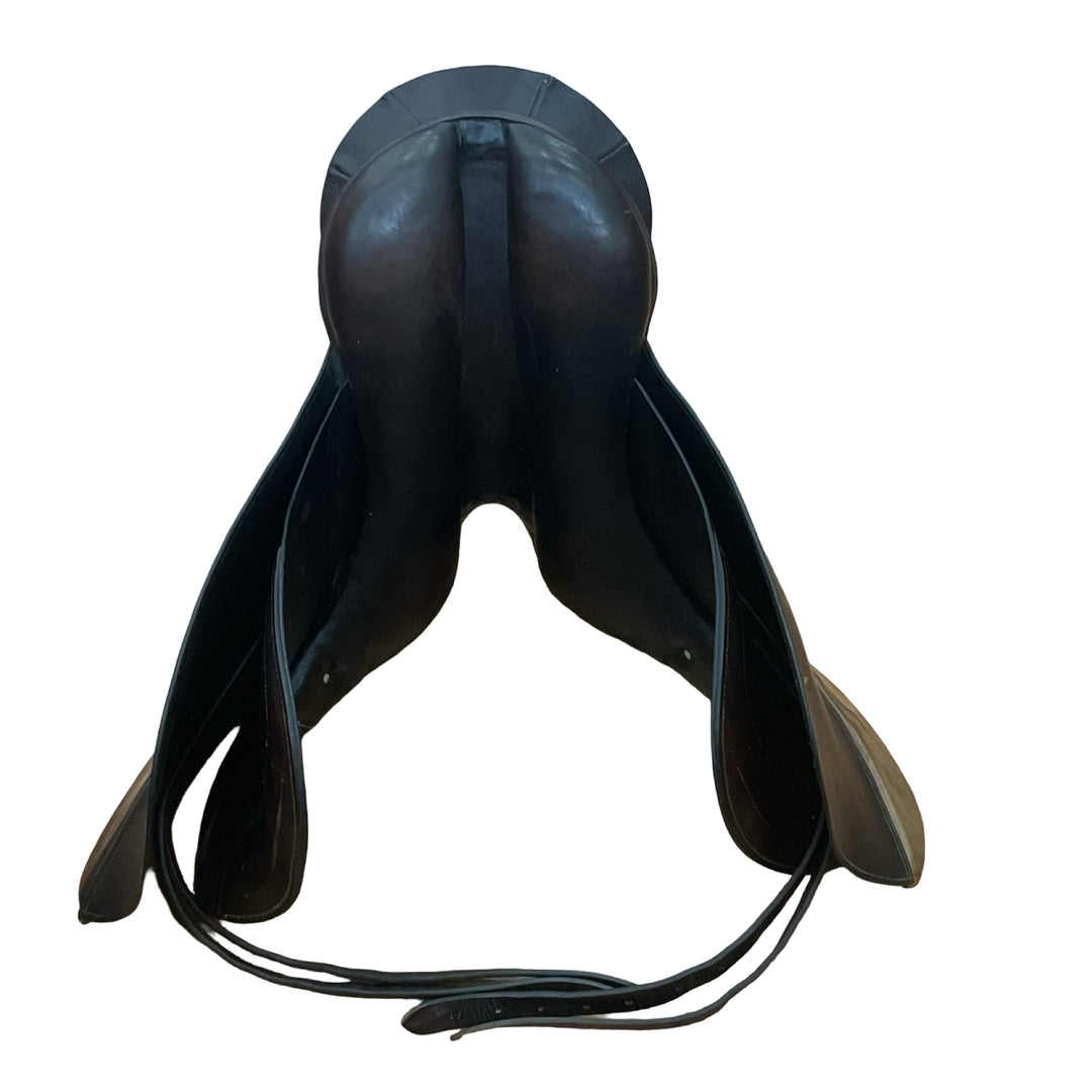 17" Thoroughbred Medium Used Dressage Saddle