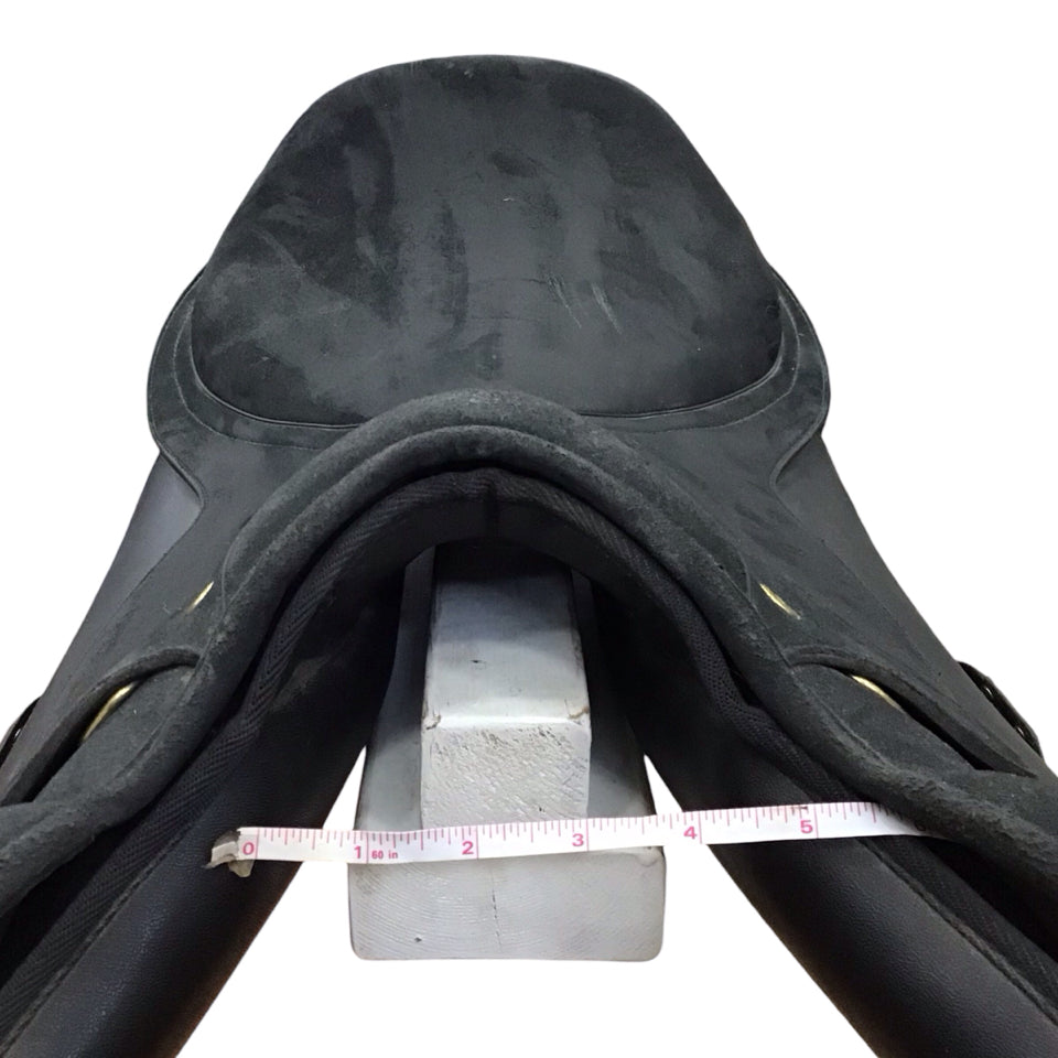 17" Wintec Pro Adjustable Used Hunter/Jumper Saddle - H